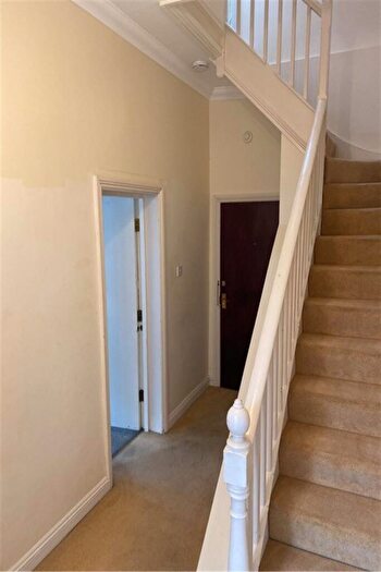 2 Bedroom Flat To Rent In Bedroom Flat In Bournemouth, BH1