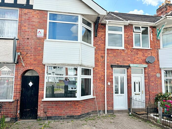 3 Bedroom Semi-Detached House To Rent In Broad Avenue, Leicester, LE5