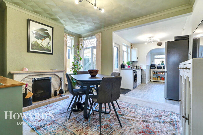 2 Bedroom Semi-Detached House For Sale In Long Road, Lowestoft, NR33