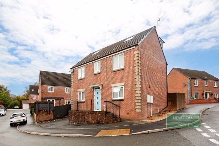 5 Bedroom Detached House For Sale In Denbeigh Court, Hirwaun, Aberdare, CF44