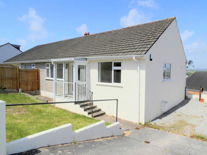2 Bedroom Semi-Detached Bungalow To Rent In Hillside Road, Saltash, PL12