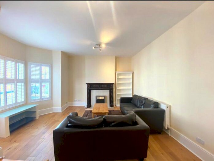 2 Bedroom Terraced House To Rent In Merton Road, London, SW19