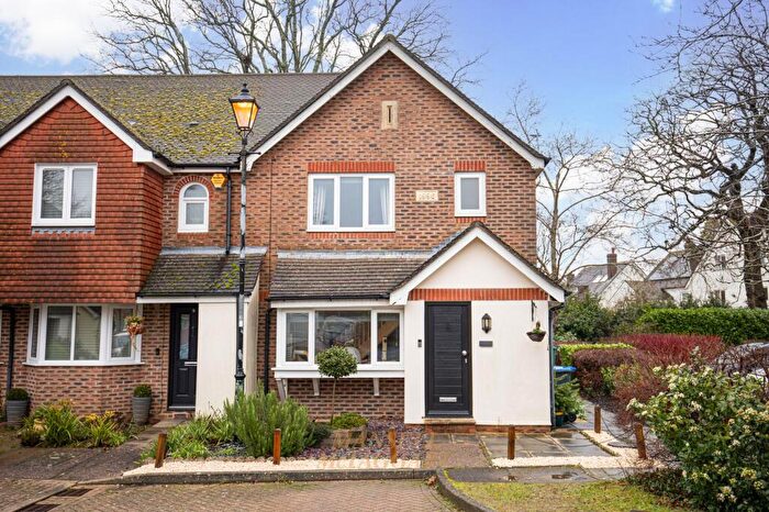 1 Bedroom End Of Terrace House For Sale In Twyhurst Court, East Grinstead, RH19