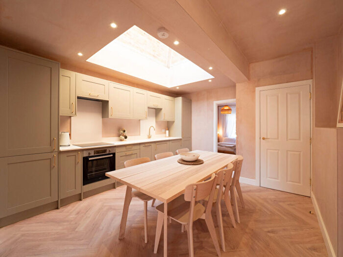 3 Bedroom Flat To Rent In Southwood Road, Ramsgate, CT11