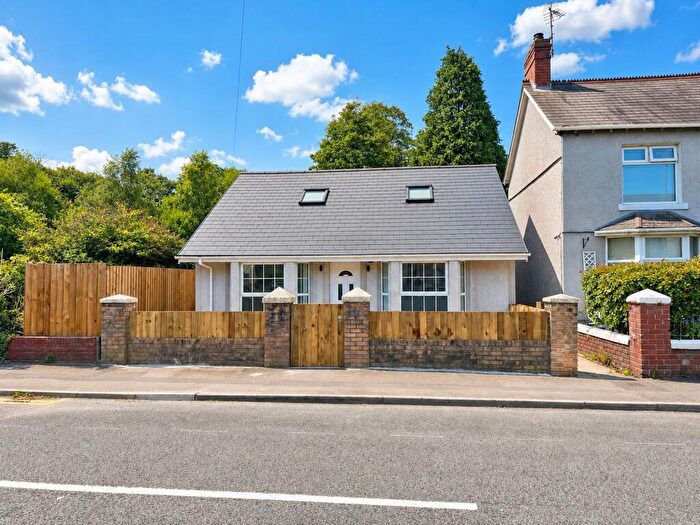 4 Bedroom Detached Bungalow For Sale In Quarella Road, Bridgend, CF31