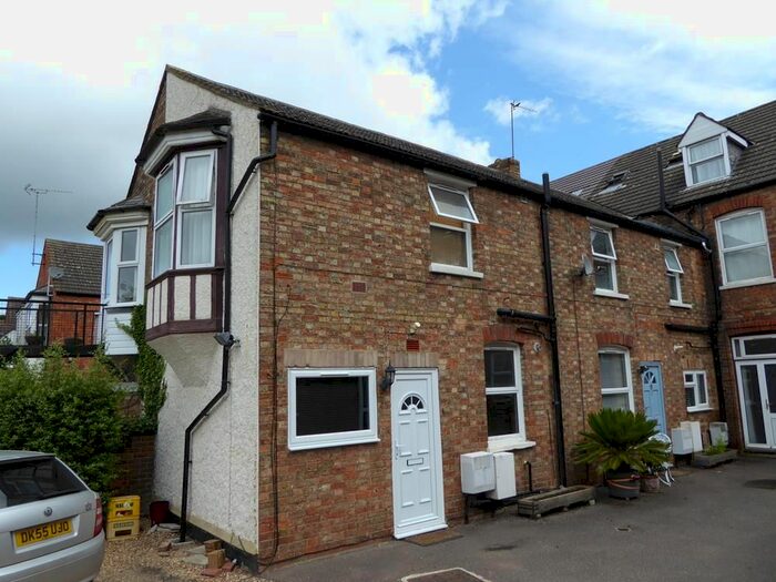 1 Bedroom Mews House To Rent In Flat St Michaels Road, Bedford, MK40