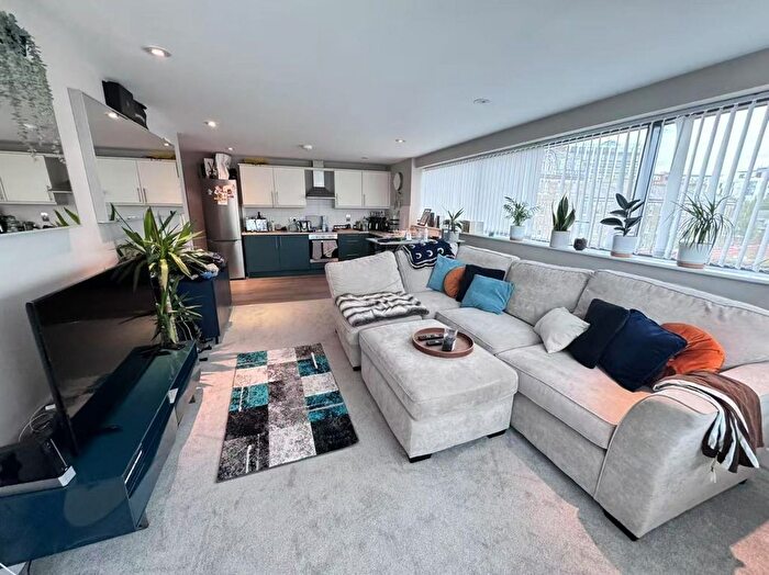 2 Bedroom Flat To Rent In Keel House Garth Heads, Newcastle Upon Tyne, NE1