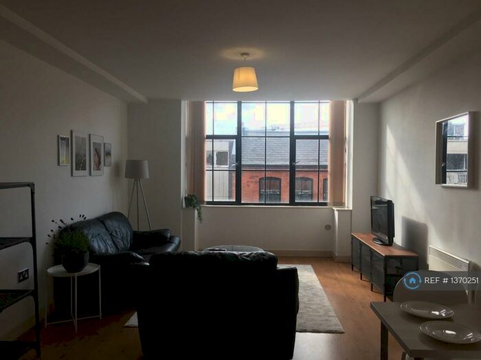1 Bedroom Flat To Rent In Abacus Building, Birmingham, B12