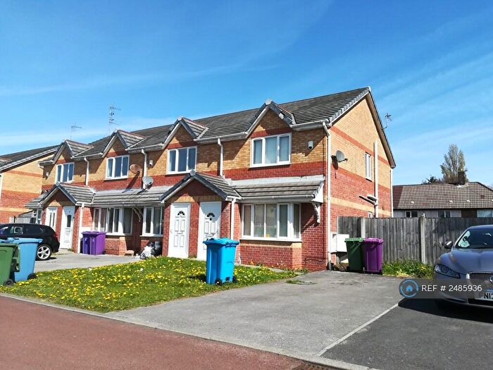 3 Bedroom Semi-Detached House To Rent In Penshaw Close, Liverpool, L14