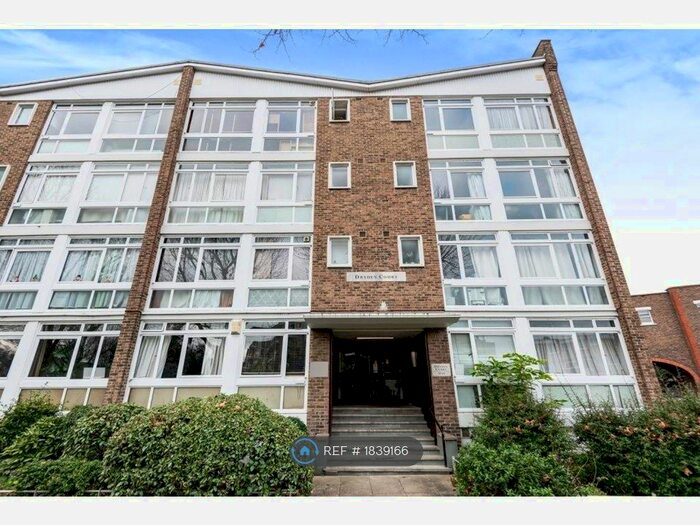 Studio To Rent In Dryden Court, London, SE11