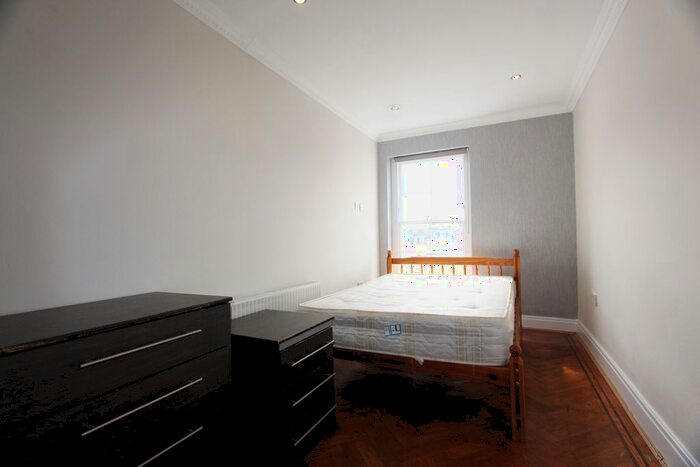 2 Bedroom Flat To Rent In Belgrave Road, London, SW1V