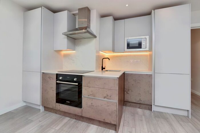1 Bedroom Flat To Rent In Montpelier Rise, London, NW11
