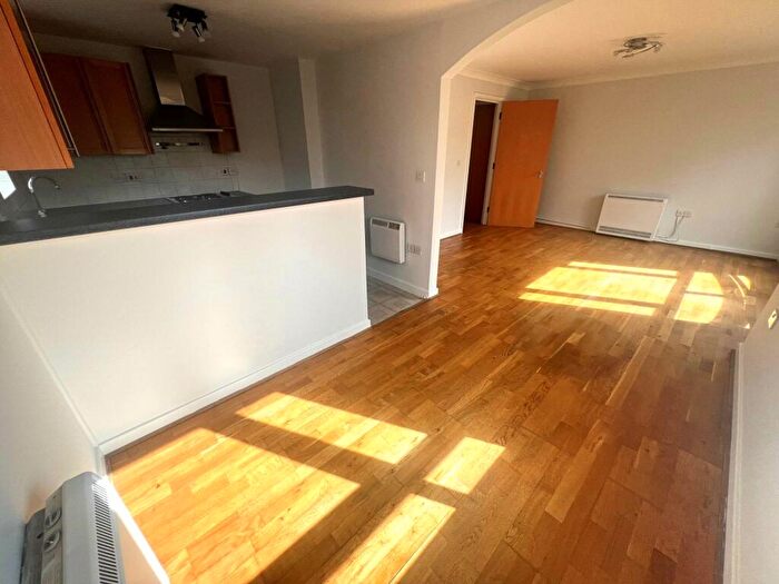 2 Bedroom Flat For Sale In Meadowford Close, Thamesmead ** Video & D Floorplan Available **, SE28