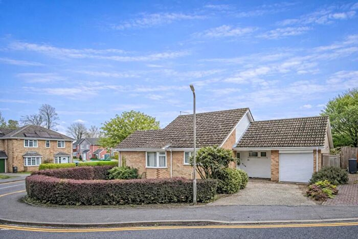 3 Bedroom Bungalow For Sale In Rochester Avenue, Canterbury, CT1