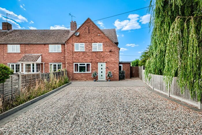 3 Bedroom End Of Terrace House For Sale In Mordaunt Road Wellesbourne, Wellesbourne, CV35