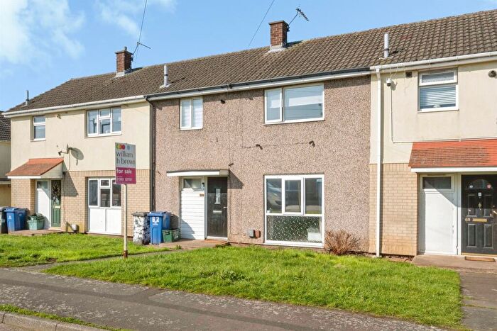 3 Bedroom Terraced House For Sale In Almond Avenue, Armthorpe, Doncaster, DN3