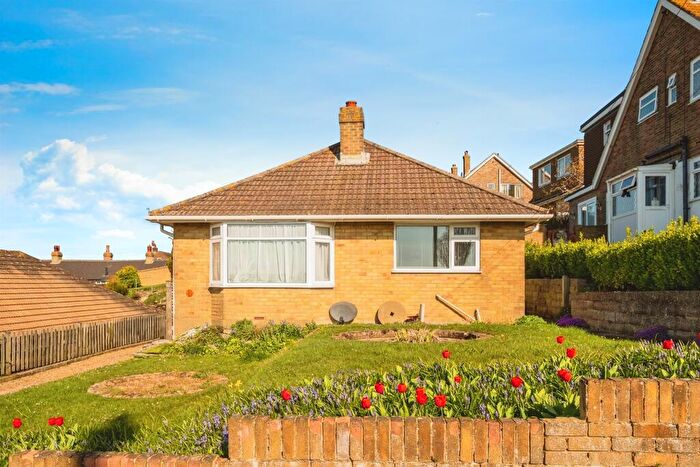 3 Bedroom Detached Bungalow For Sale In Mount Road, Newhaven, BN9