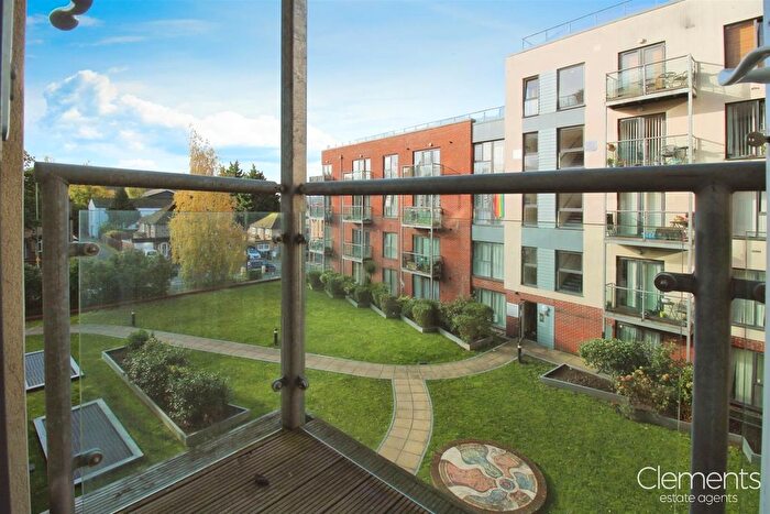 1 Bedroom Flat To Rent In Midland Road, Hemel Hempstead, HP2