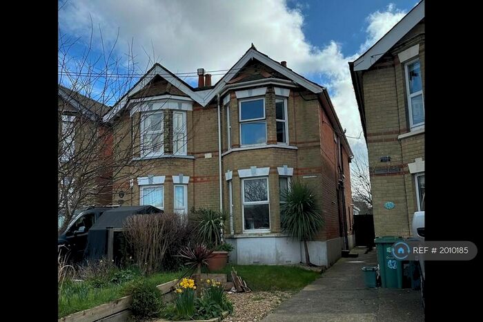 3 Bedroom Semi-Detached House To Rent In Church Road, Gurnard, Cowes, PO31