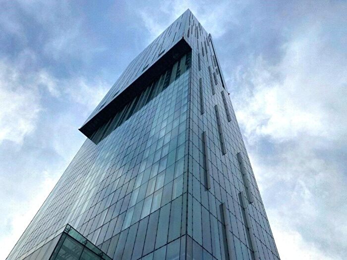 2 Bedroom Apartment To Rent In Beetham Tower, Deansgate, Manchester, M3