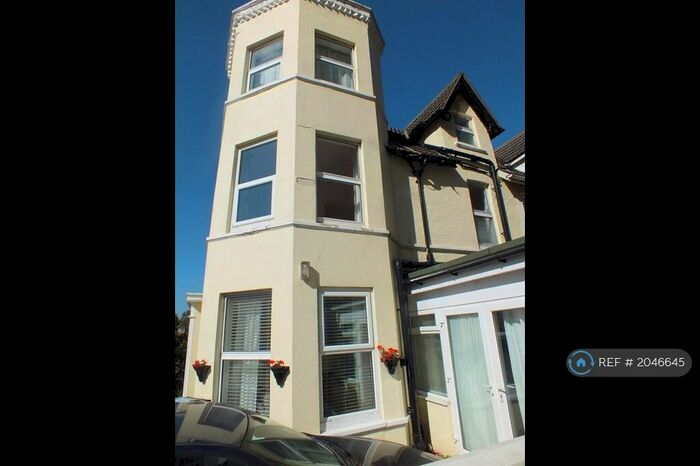 3 Bedroom Semi-Detached House To Rent In West Hill Road, Bournemouth, BH2