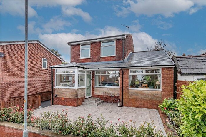 3 Bedroom Detached House For Sale In Hollymount Drive, Moorside, Oldham, OL4