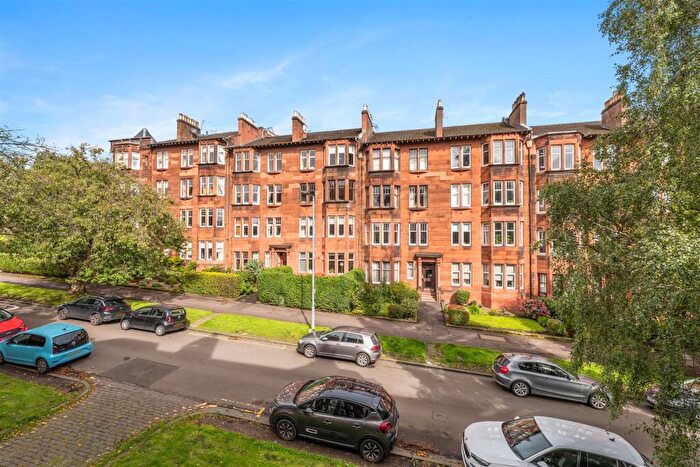 2 Bedroom Flat For Sale In / Edgehill Road, Broomhill, G11
