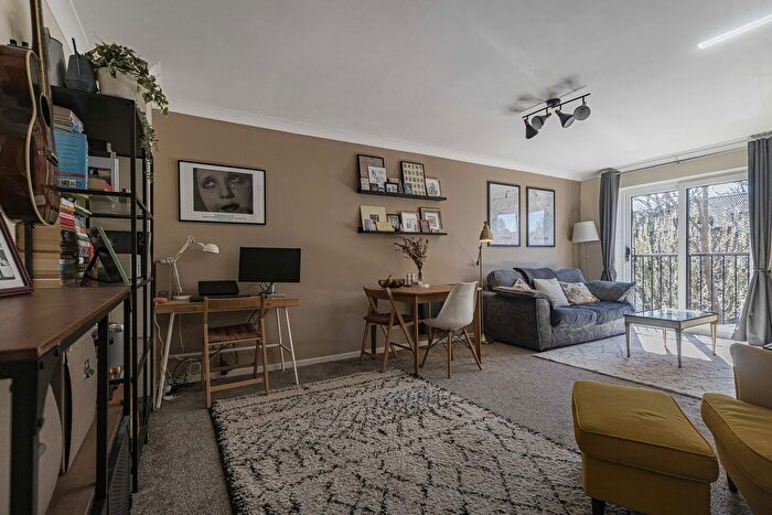 2 Bedroom Flat For Sale In Jasmine Grove, London, SE20