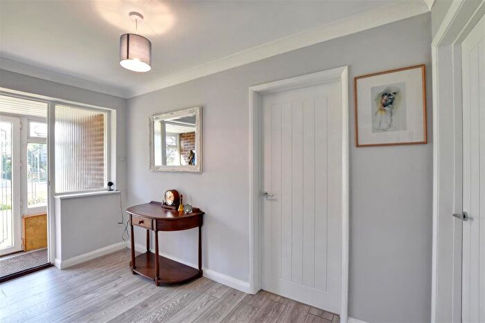 4 Bedroom Detached House For Sale In Oast House Road, Icklesham, Winchelsea, TN36