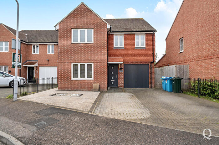 4 Bedroom Detached House For Sale In Wyvern Close, Milton Regis, Sittingbourne, Kent, ME10