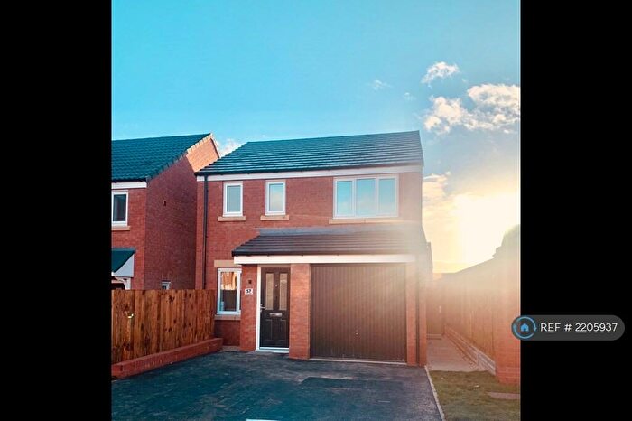 3 Bedroom Detached House To Rent In Opal Street, Chesterfield, S41
