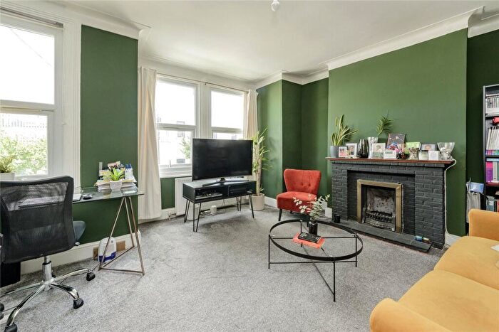 2 Bedroom Flat For Sale In Oldfield Road, London, NW10