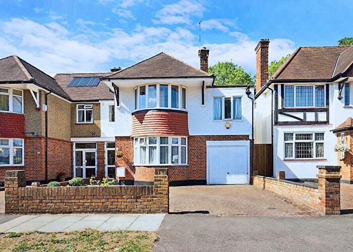 4 Bedroom Semi Detached House For Sale In Farm Avenue, North Harrow, HA2