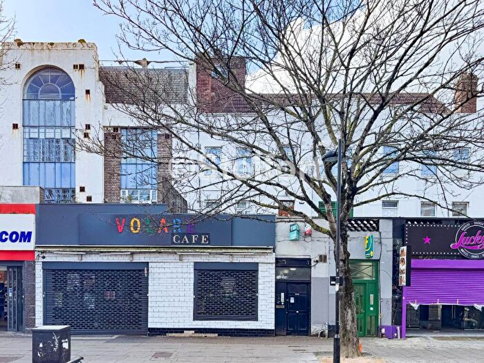 2 Bedroom Apartment To Rent In Holloway Road, London, N7