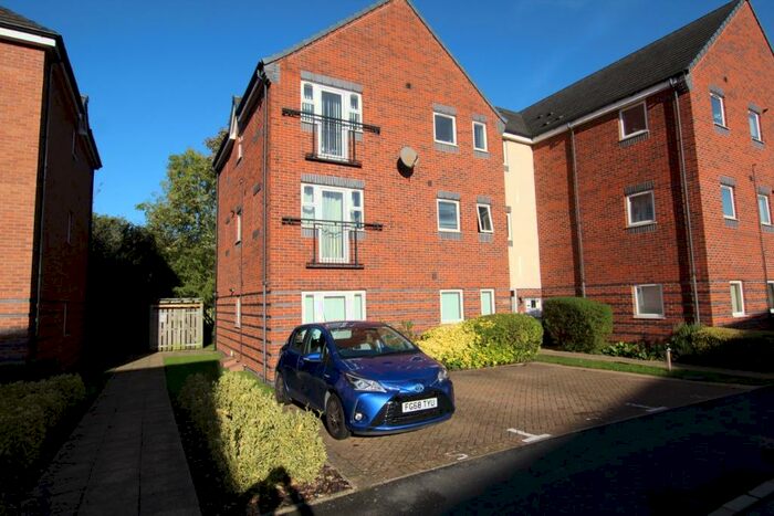 2 Bedroom Flat To Rent In Pipers Way, Burton-On-Trent, DE14