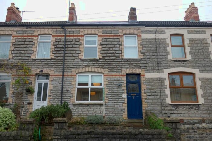 3 Bedroom Property To Rent In Queens Road, Penarth, CF64