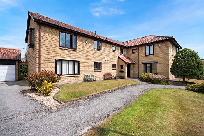 2 Bedroom Flat For Sale In Gorseland Court, Wickersley, Rotherham, S66