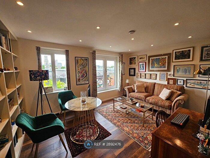 1 Bedroom Flat To Rent In Discovery Walk, London, E1W