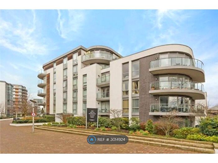 2 Bedroom Flat To Rent In Beecham House, Brentford, TW8