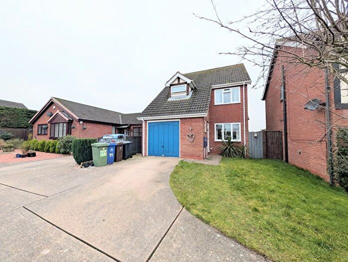 3 Bedroom Detached House For Sale In Harvest Crescent, Waltham, DN37