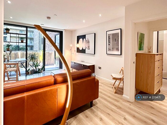 1 Bedroom Flat To Rent In Lamington Heights, London, E14