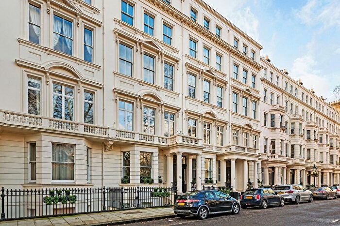 2 Bedroom Flat To Rent In Stanhope Gardens, South Kensington, London, SW7