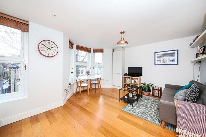 2 Bedroom Flat To Rent In Marsden Road, Peckham, SE15