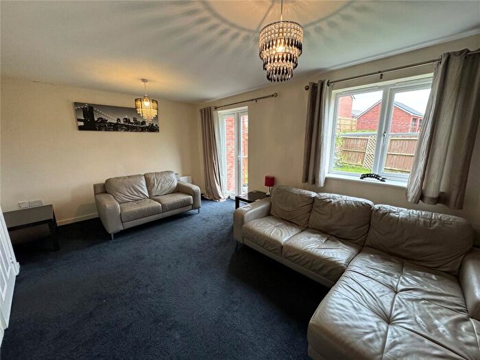 3 Bedroom House To Rent In Forsythia Close, Bedworth, Warwickshire, CV12