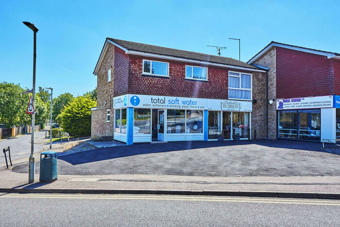 2 Bedroom Apartment To Rent In Westfield Road, Harpenden, Hertfordshire, AL5