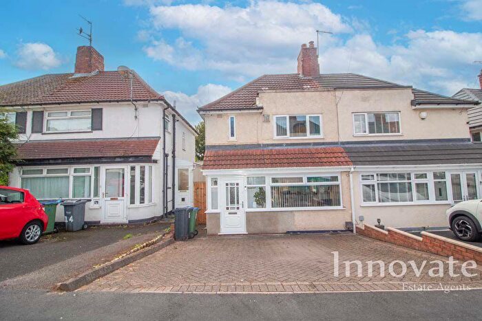 2 Bedroom Semi Detached House For Sale In Warwick Road, Oldbury, B68