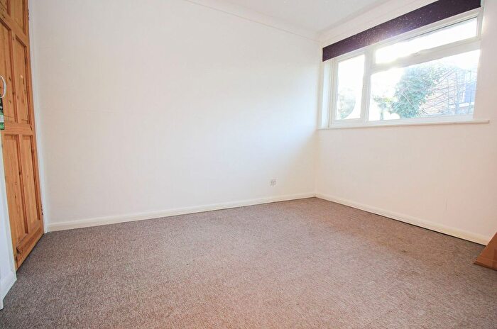 3 Bedroom End Of Terrace House For Sale In Edelvale Road, Bitterne, SO18
