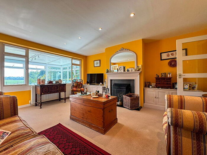 2 Bedroom Detached Bungalow For Sale In White Wood Road, Eastry, Sandwich, CT13