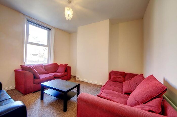 7 Bedroom Terraced House To Rent In Larkspur Terrace, Jesmond, Newcastle Upon Tyne, NE2