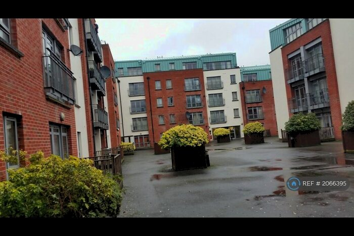 2 Bedroom Flat To Rent In Beauchamp House, Coventry, CV1